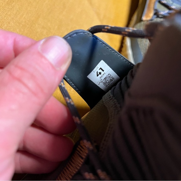 Vivobarefoot Magna Lite SG *RARE* Mens 41 US 8 blue, green, orange - Like-New! - Picture 13 of 15